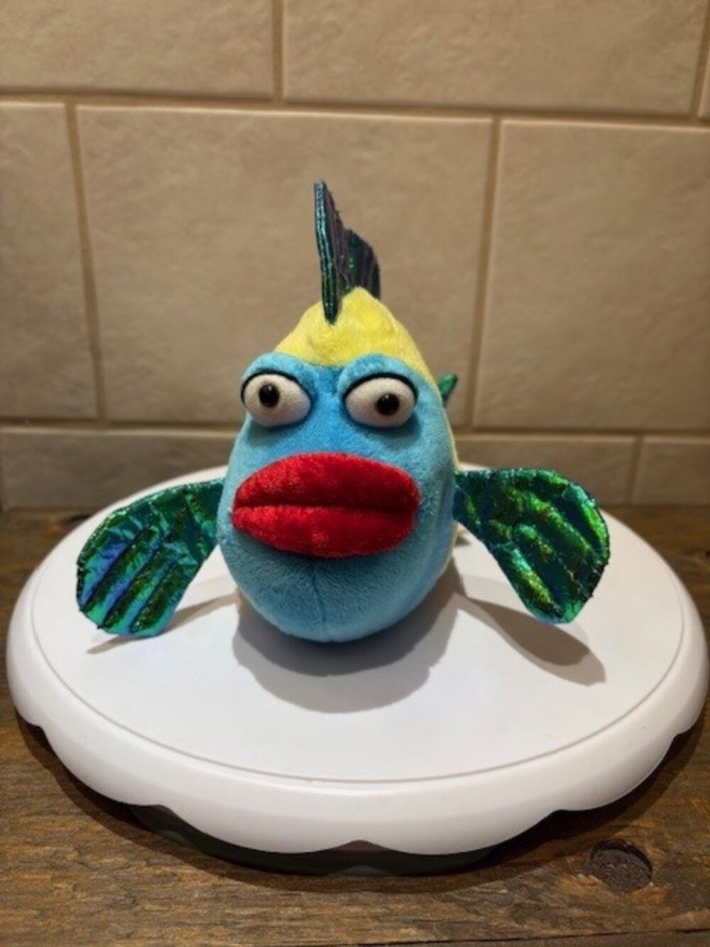 Webkinz Pucker Fish -HM438 New Sealed, Unused Code. Colorful GANZ